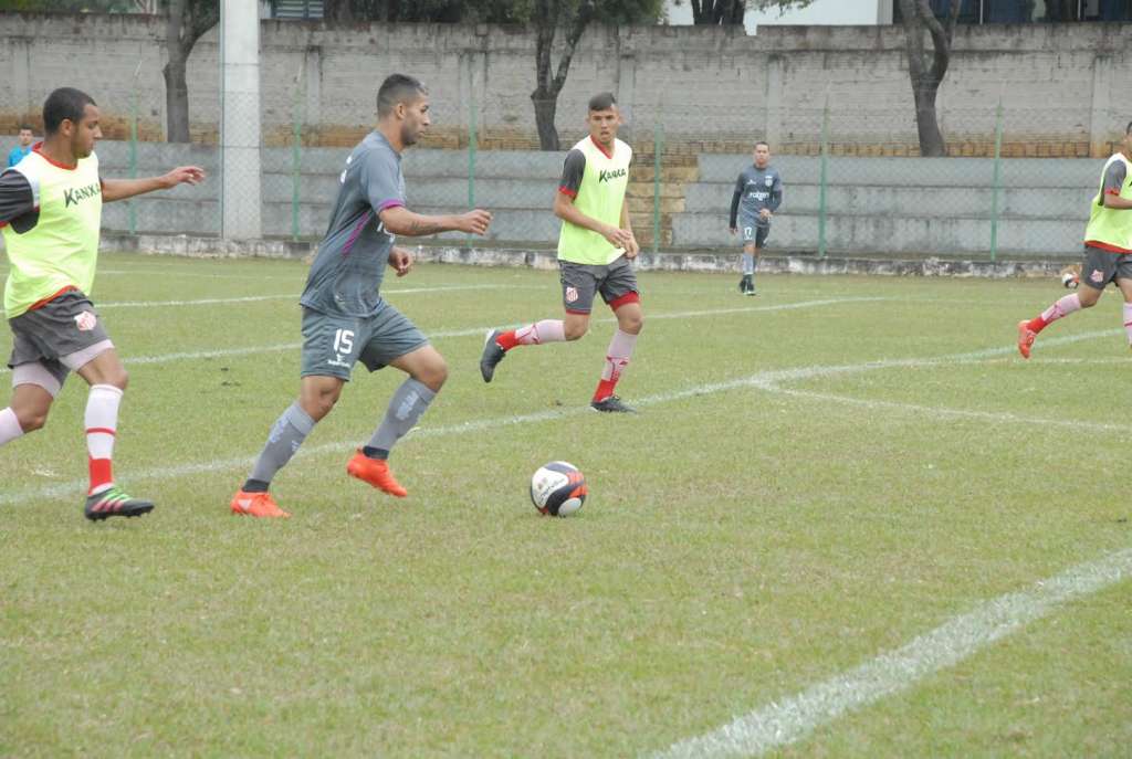 XV segue preparação e grupo realiza jogo-treino