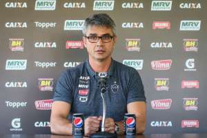 Atlético-MG descarta ir atrás de Felipe Melo, afastado no Palmeiras