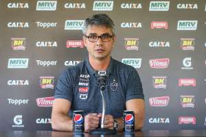 Atlético-MG recebe o Corinthians preocupado com a pressão sobre a arbitragem