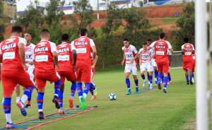 Com técnico interino, Bahia tenta superar desfalques para reagir no Brasileirão
