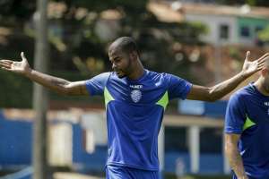 Série C: Zagueiro do CSA revela sondagem do Atlético-GO