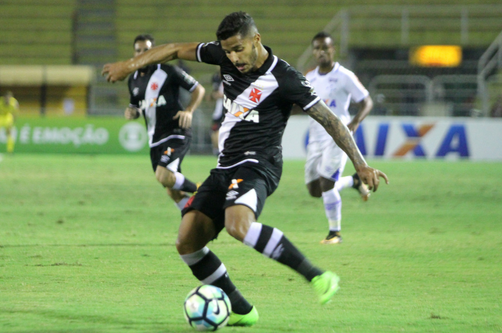 Vasco 0 x 3 Cruzeiro - Raposa marca rápido e atropola Vasco 2 0002050258582 img