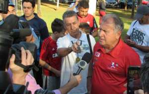 Zico, o Galinho de Quintino, abre escolinha em Rio Preto e lembra do gol mais importante