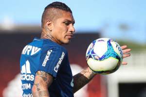 Flamengo confirma lesão na coxa e atacante vira desfalque contra o Vitória