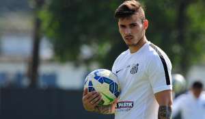 Zeca pede atenção contra o Avaí e se diz pronto para voltar a ser titular do Santos