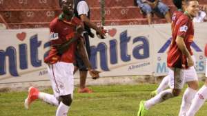 Regularizados, dupla pode reestrear pela Portuguesa Santista contra Santos B