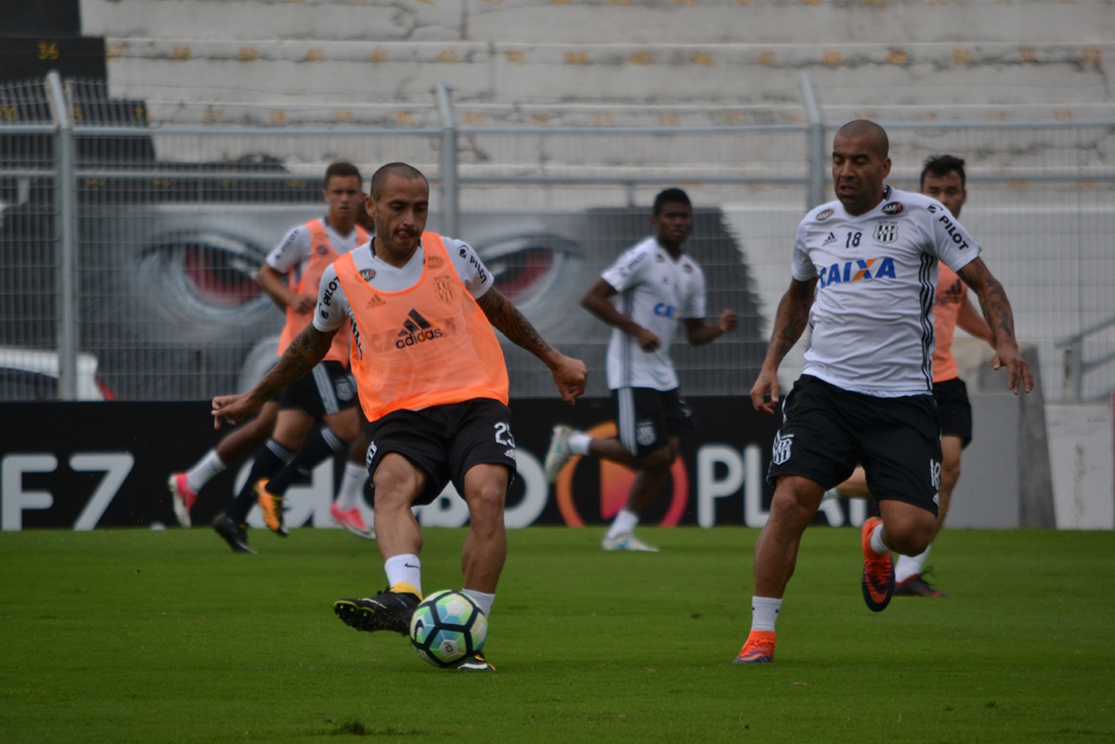 Ponte Preta quer superar a irregularidade para superar o Vasco da Gama