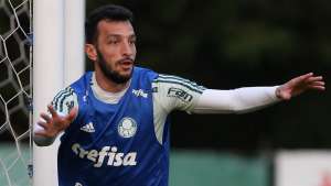 Palmeiras x Atlético-PR - E o pensamento está longe do Brasileirão...