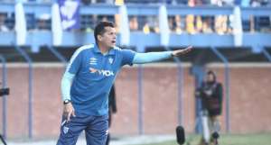 Avaí x Santos - Precisando vencer, opostos se enfrentam na Ressacada