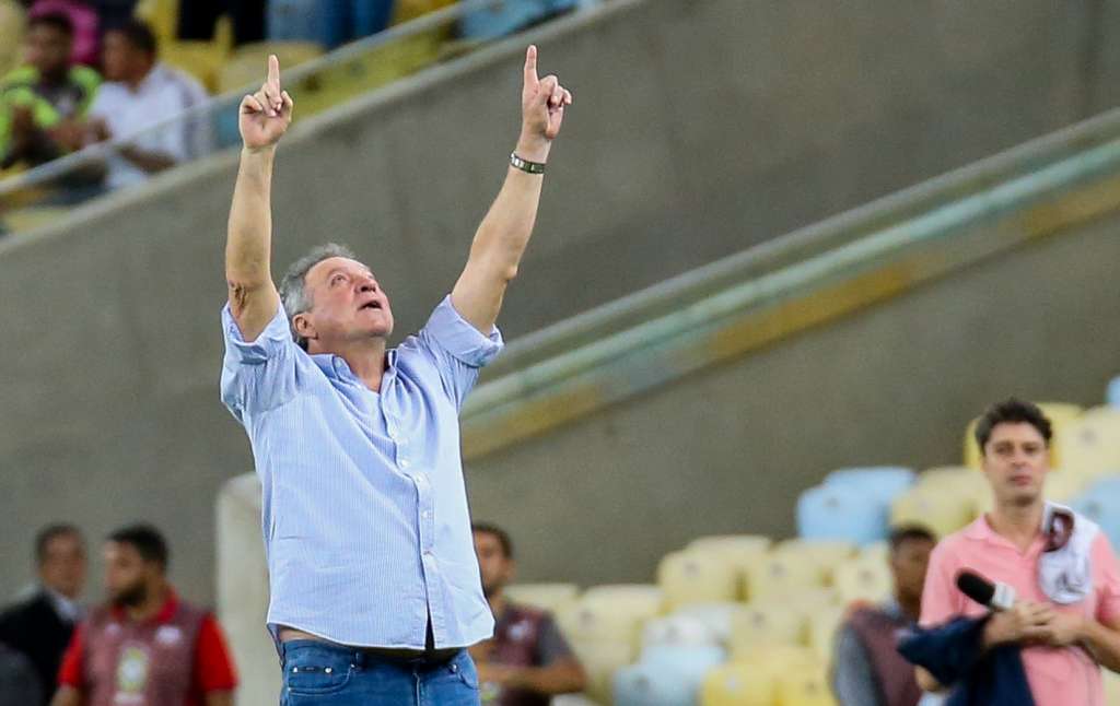 Fluminense 3 x 1 Atlético-GO - Essa daqui é pra você, professor Abel Braga! 2 0002050259075 img