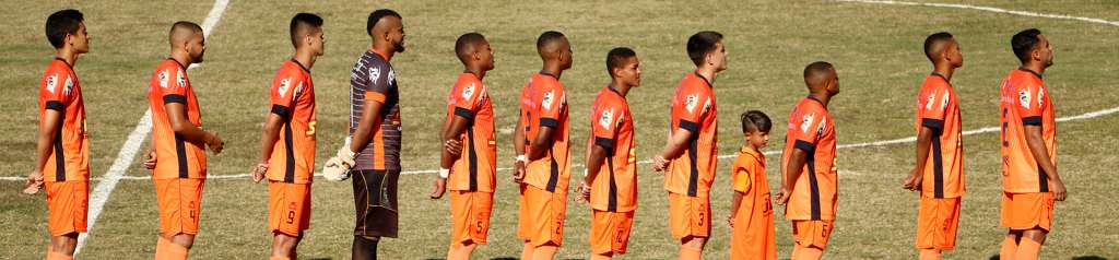 O único gol do Manthiqueira na partida foi marcado por Léo, no fim do segundo tempo