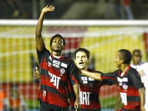 Coritiba fecha contratação de meia Marquinhos, encostado no Sport