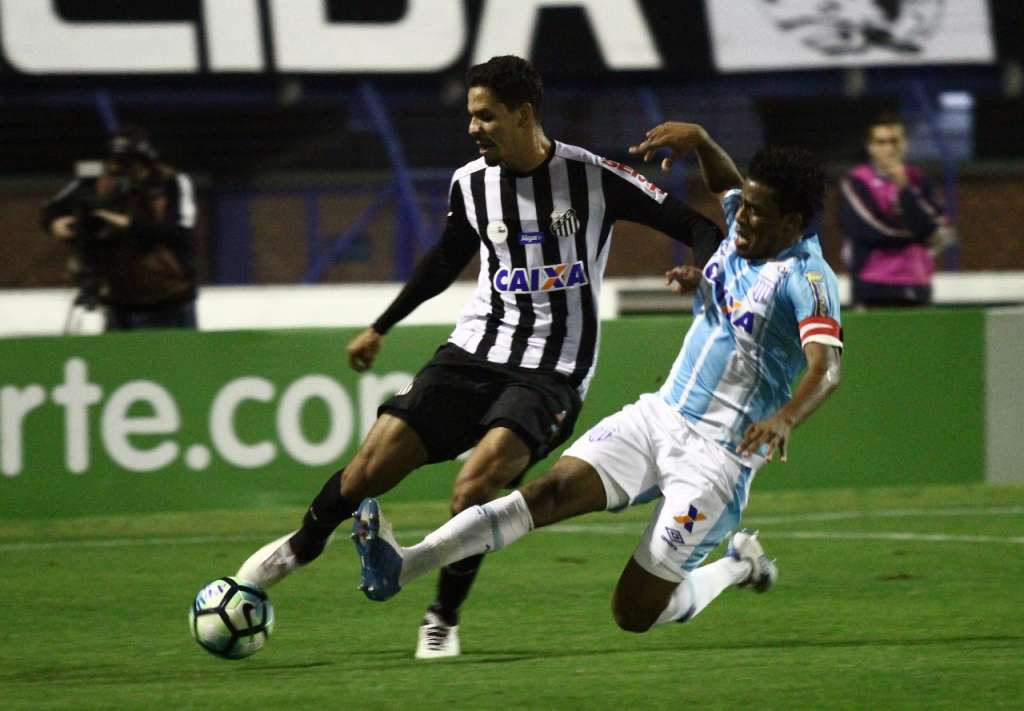 Avaí 0 x 0 Santos - Peixe encerra o turno firme no G4... 3 0002050259238 img