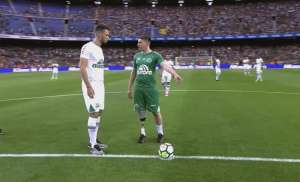Follmann e Neto dão pontapé inicial no amistoso entre Chapecoense e Barcelona