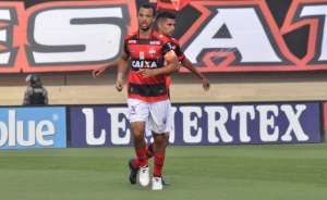 Ex-Palmeiras, Roger Carvalho rompe o tendão e não joga mais pelo Atlético-GO na temporada