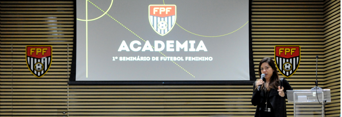 1º Seminário de Futebol Feminino debate políticas públicas na modalidade