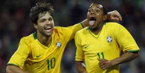 Santos tenta repatriar dupla bicampeã brasileira, com dinheiro da venda de Neymar