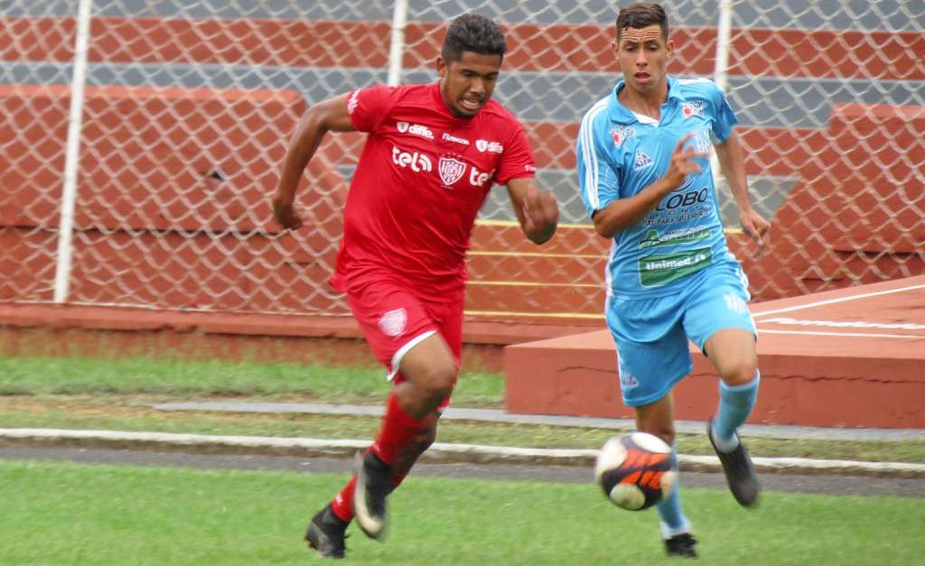 Destaque da base e xodó da torcida, Rael é emprestado ao Avaí (Foto: Bruno Freitas/Noroeste)