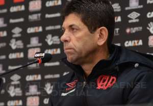 Técnico do Atético-PR acredita na classificação às quartas da Libertadores