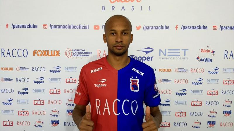 Série B: Paraná contrata Vinícius Kiss, mas libera atacante Felipe Alves