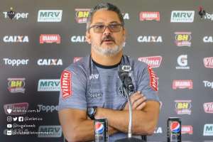 Presidente cobra elenco e não aceita Atlético-MG fora do G6