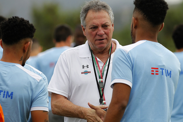 Abel Braga fez mistério no time do Santos