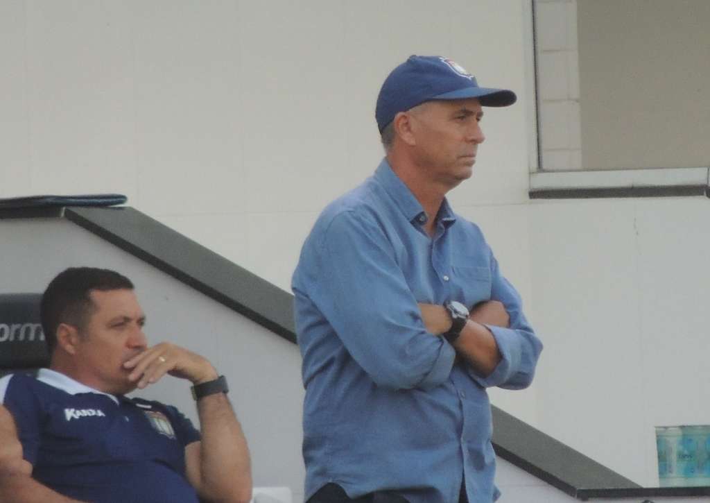 Mesmo com o resultado negativo, o técnico Luís Carlos Martins destacou pontos positivos na apresentação passada (Foto: Fabrício Cortinove)