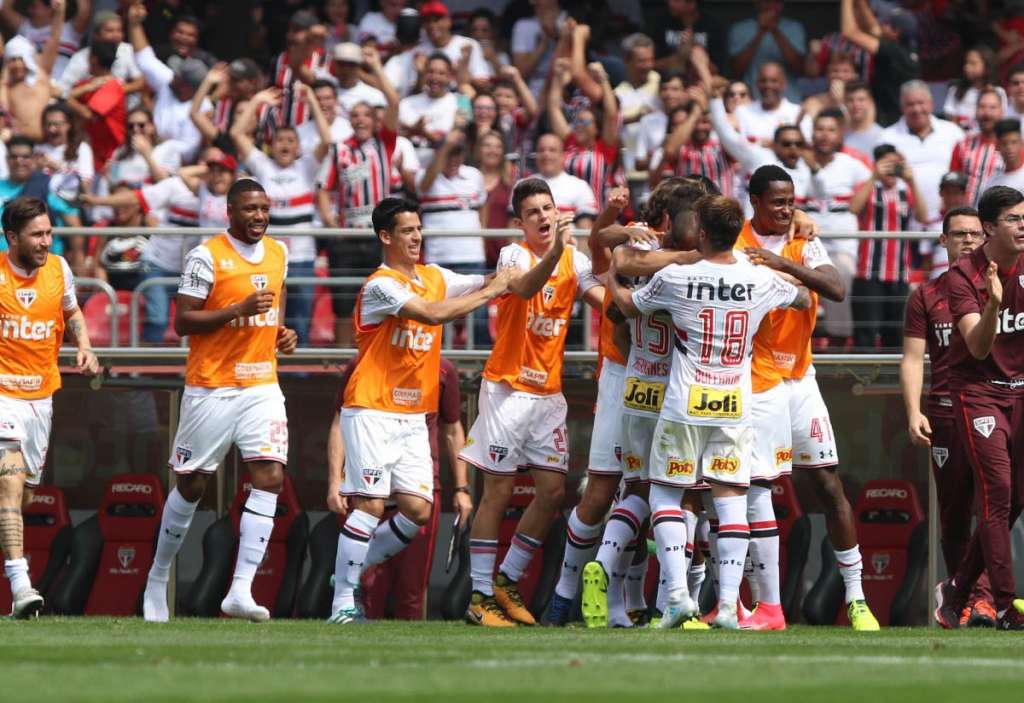 São Paulo 3 x 2 Cruzeiro -Duas viradas em vitória emocionante e Tricolor fora do Z4 2 0002050260607 img