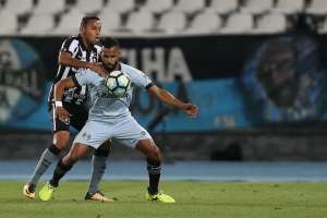 Botafogo e Atlético-MG voltam a vencer em jogos difíceis contra Grêmio e Flamengo