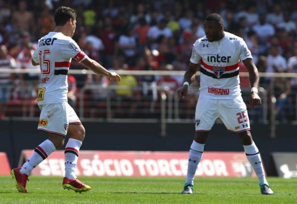 Tricolor sai do Z4 e o líder Timão só joga no final de semana pelo Brasileirão 2 0002050261043 img