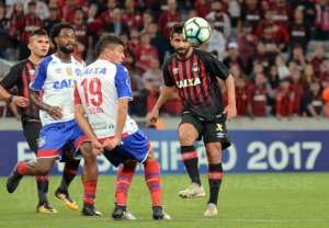 Guilherme alerta Atlético-PR sobre G6: 