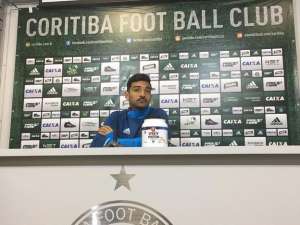Coritiba acredita que duelo contra o Santos possa servir para recuperar confiança