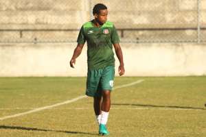 Série B: Elicarlos, volante do Santa Cruz, nega proposta da Chapecoense