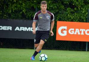 Recuperado, Lucas Fernandes mira retomar rapidamente o seu espaço no São Paulo