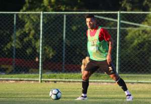 Atacante do Sport volta a treinar e Vanderlei Luxemburgo testa opções