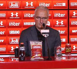 Dorival Junior melhor que Rogério Ceni