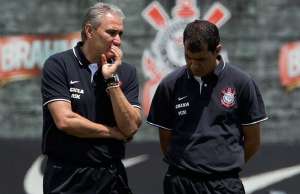 Fábio Carille 'lamenta' ausência em lista da Fifa e diz que Tite é o melhor do mundo