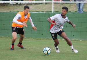 Corinthians x Vitória - Líder quer disparar contra o vice-lanterna