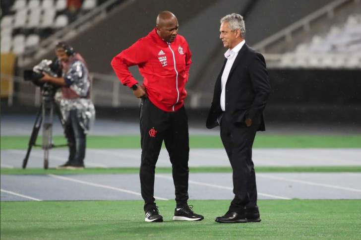 Rueda deverá usar time misto, já que foca na Copa do Brasil