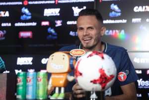 Renê minimiza desfalques e diz que Flamengo 
