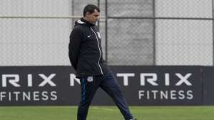 Sem perder há cinco meses, Corinthians joga no Itaquerão para aumentar vantagem