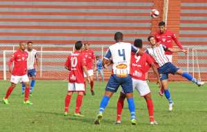 Noroeste 2 x 1 Penapolense - Norusca vence de virada e 'rouba' vaga no G4