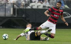 Brasileirão: Vitória encerra invencibilidade do Corinthians e garante ótimo lucro