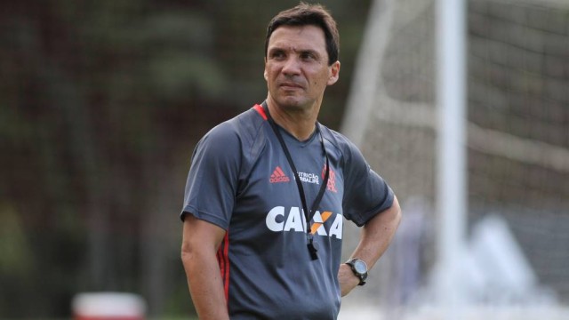 Ex-Flamengo, Zé Ricardo assina com o Vasco até o final do ano