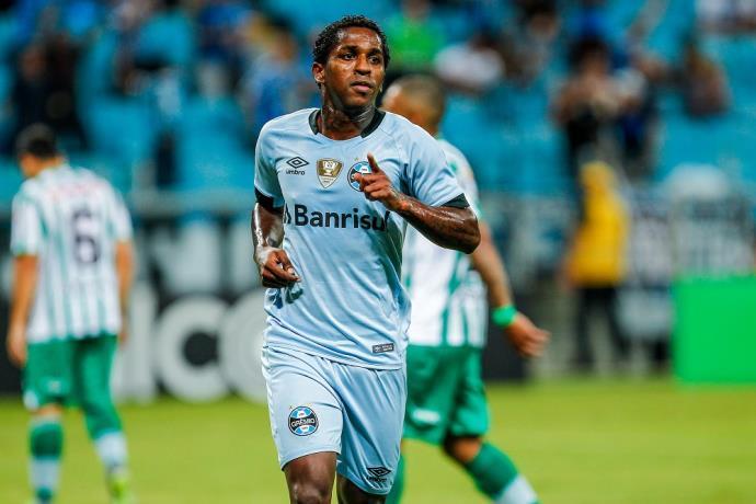 Bolaños segue sem ser aproveitado por Renato Gaúcho