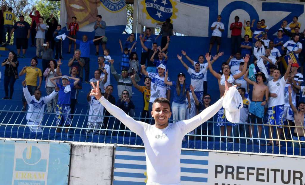 Decisivo na classificação, Feijão se isola na artilharia do São José (Foto: Divulgação/São José)