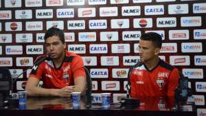 Buscando sair da lanterna, Atlético-GO deve contratar atacante e perder goleiro