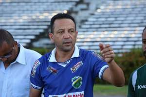 Após fazer história no Estadual, Paulinho Kobayashi busca novo clube