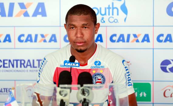 Ex-Santos, Rodrigão fala da seca de gols e pede raça do Bahia diante do Botafogo