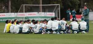 Em treino fechado, Palmeiras começa a esboçar titulares para clássico